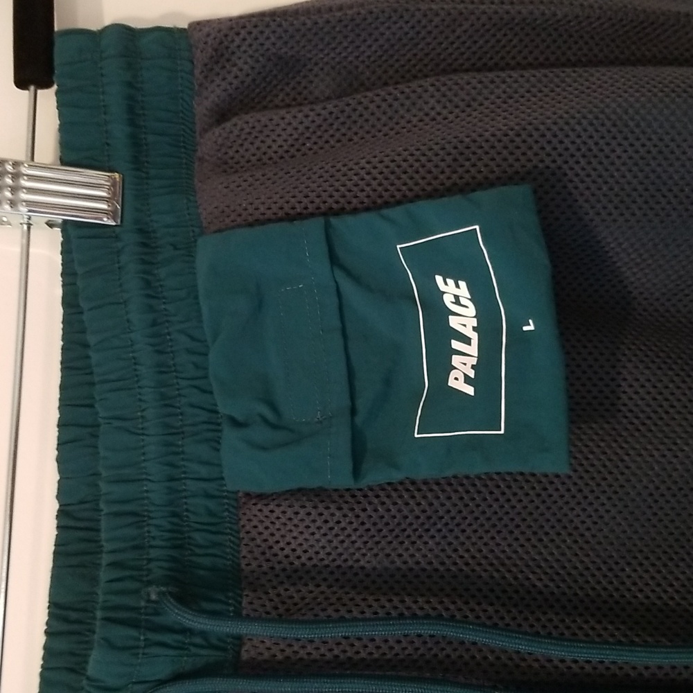 Palace Skateboard High Grade Shell Pants Joggers Size L - Picture 14 of 16